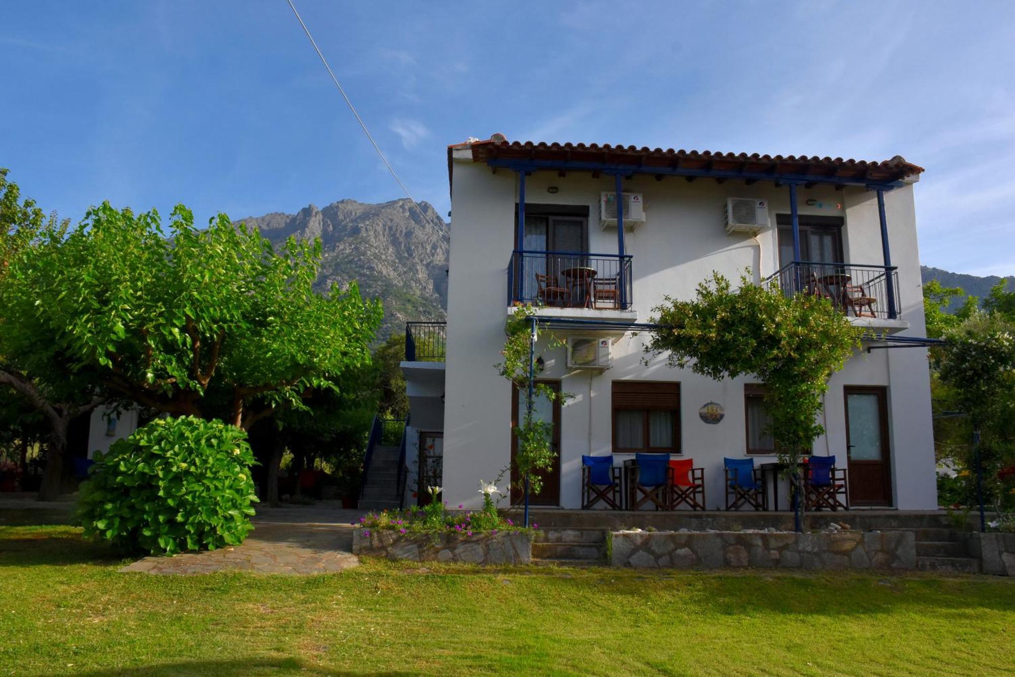 Mirsini Apartments Kariotes Dış mekan fotoğraf