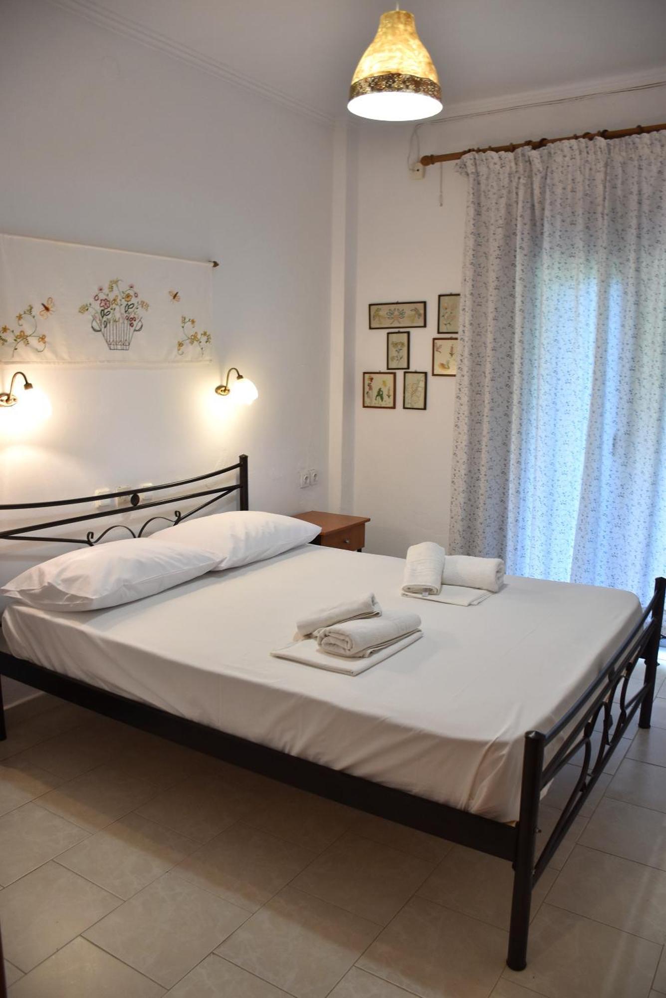 Mirsini Apartments Kariotes Dış mekan fotoğraf