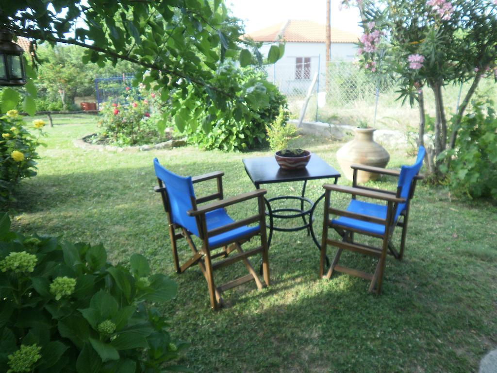 Mirsini Apartments Kariotes Dış mekan fotoğraf